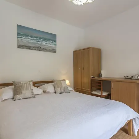 Carrara Apartment